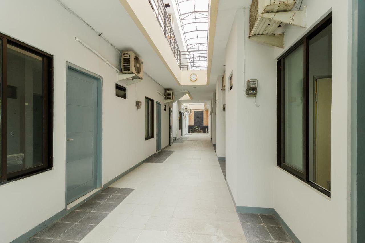 Reddoorz Syariah Near Pondok Indah Mall 3 Yakarta Exterior foto