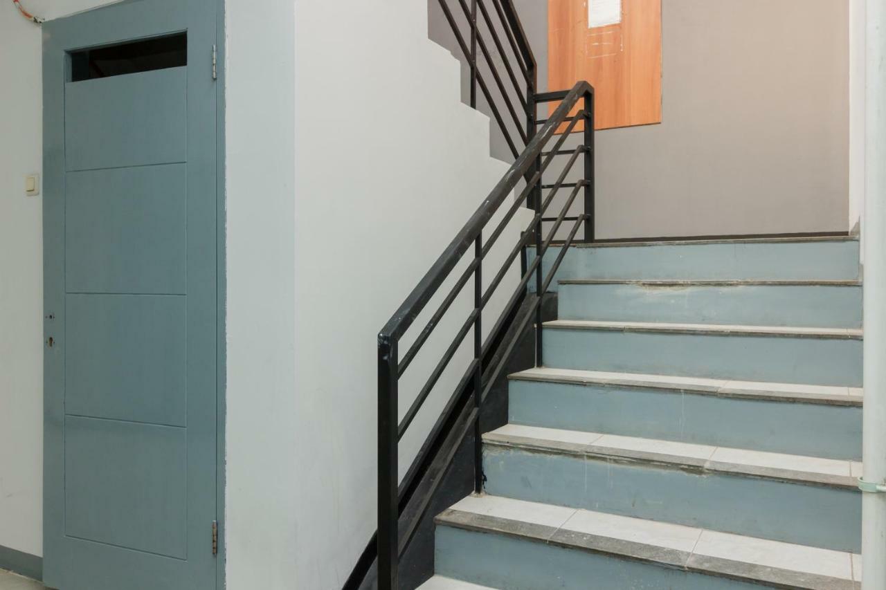 Reddoorz Syariah Near Pondok Indah Mall 3 Yakarta Exterior foto